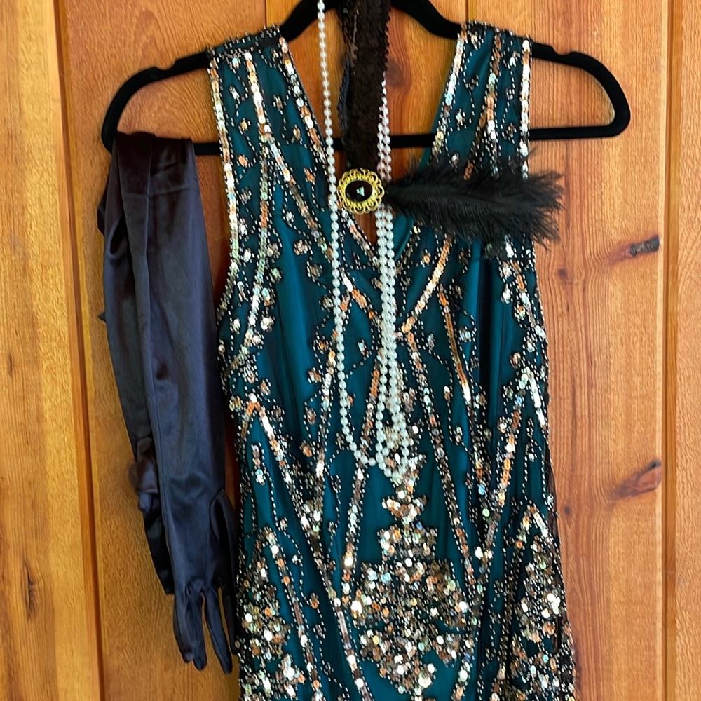 Women's 1920s Flapper Dress, size medium (gold and malachite green)